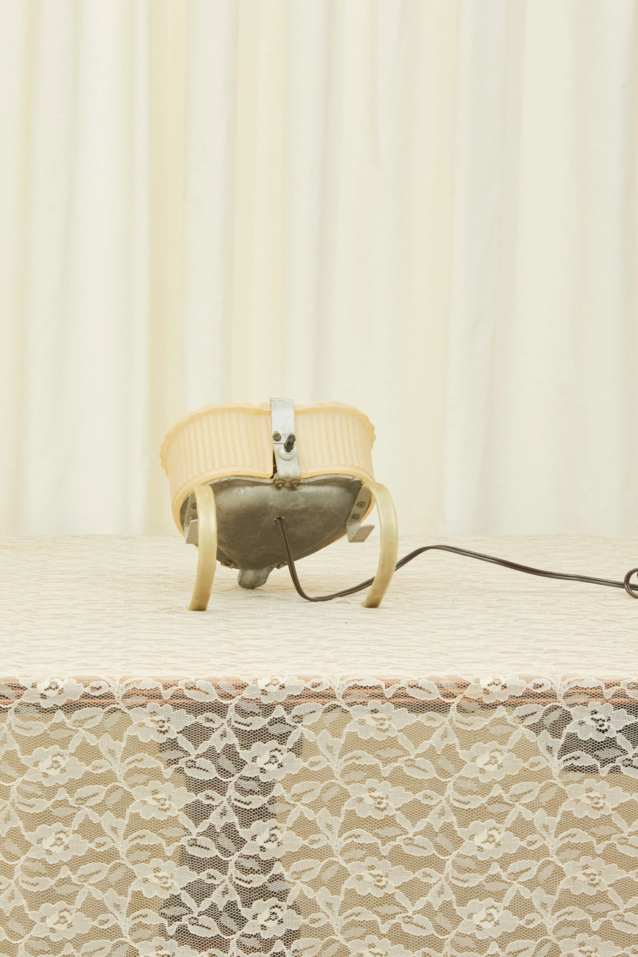 Vintage Leaning Heart Shaped Boudoir Lamp