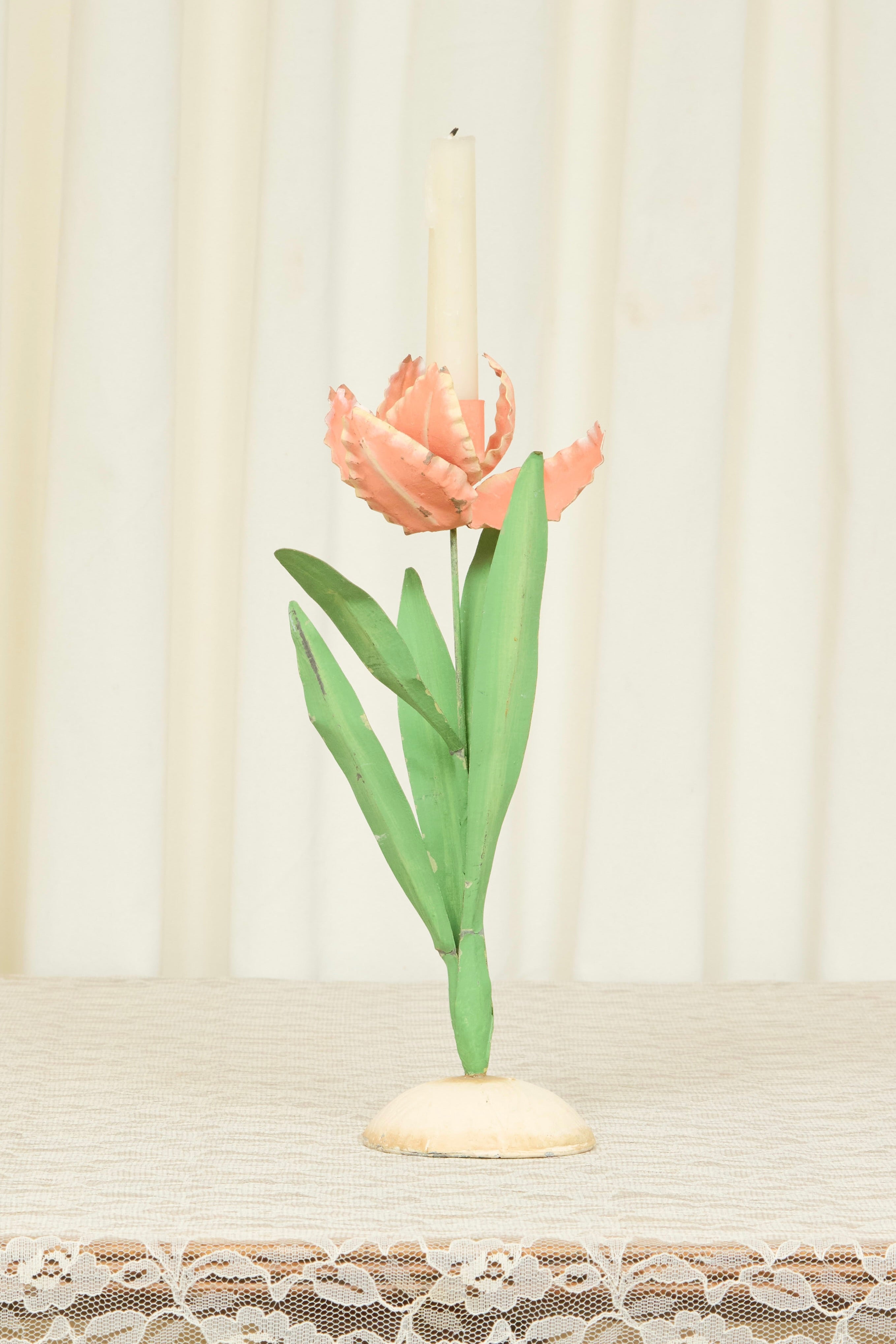 Vintage Metal Flower Candle Holder (coral)