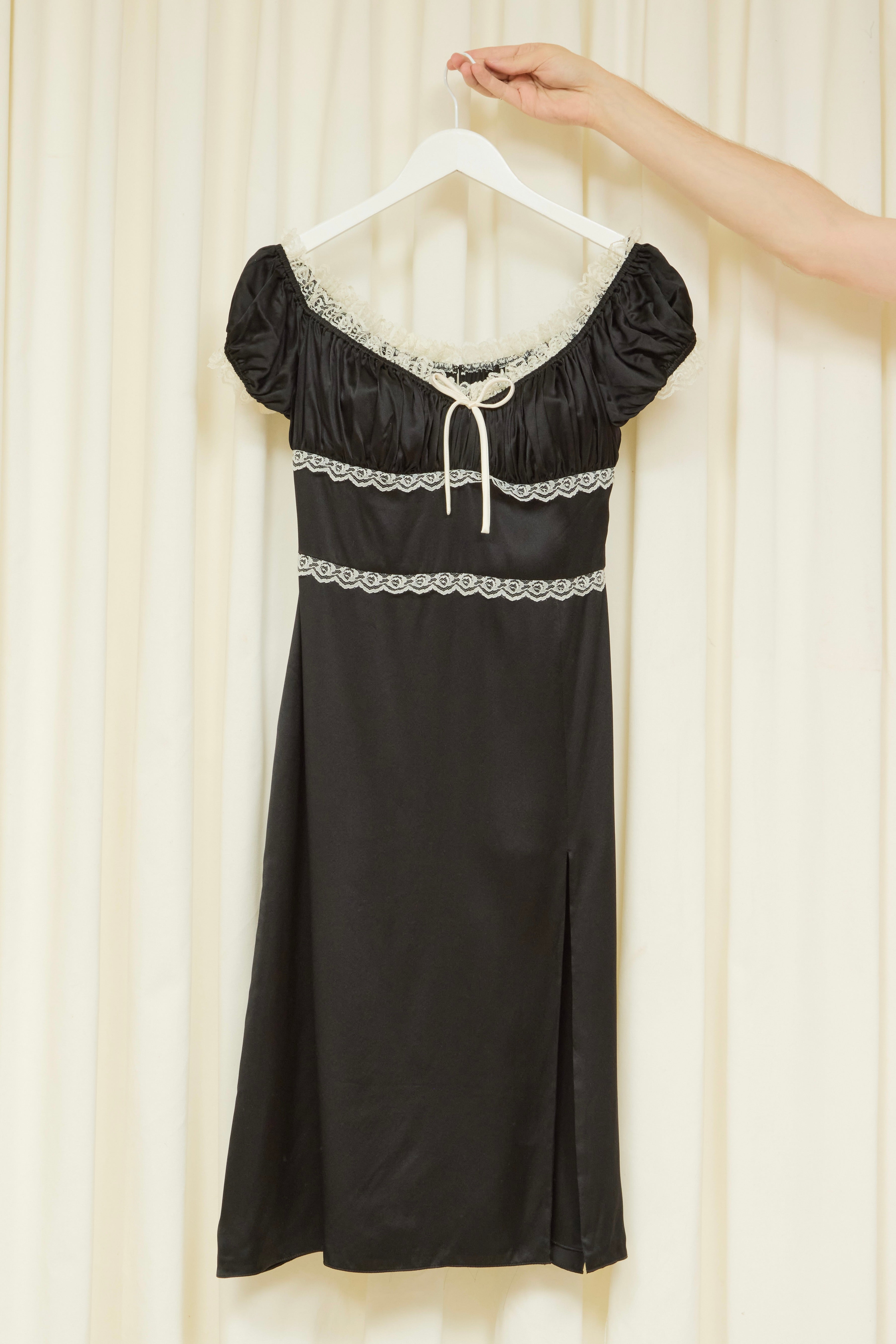 SAMPLE Darlene Off-the-Shoulder Dress S
