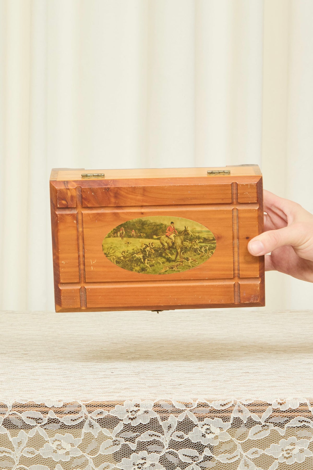 Vintage Hunting Scene Box