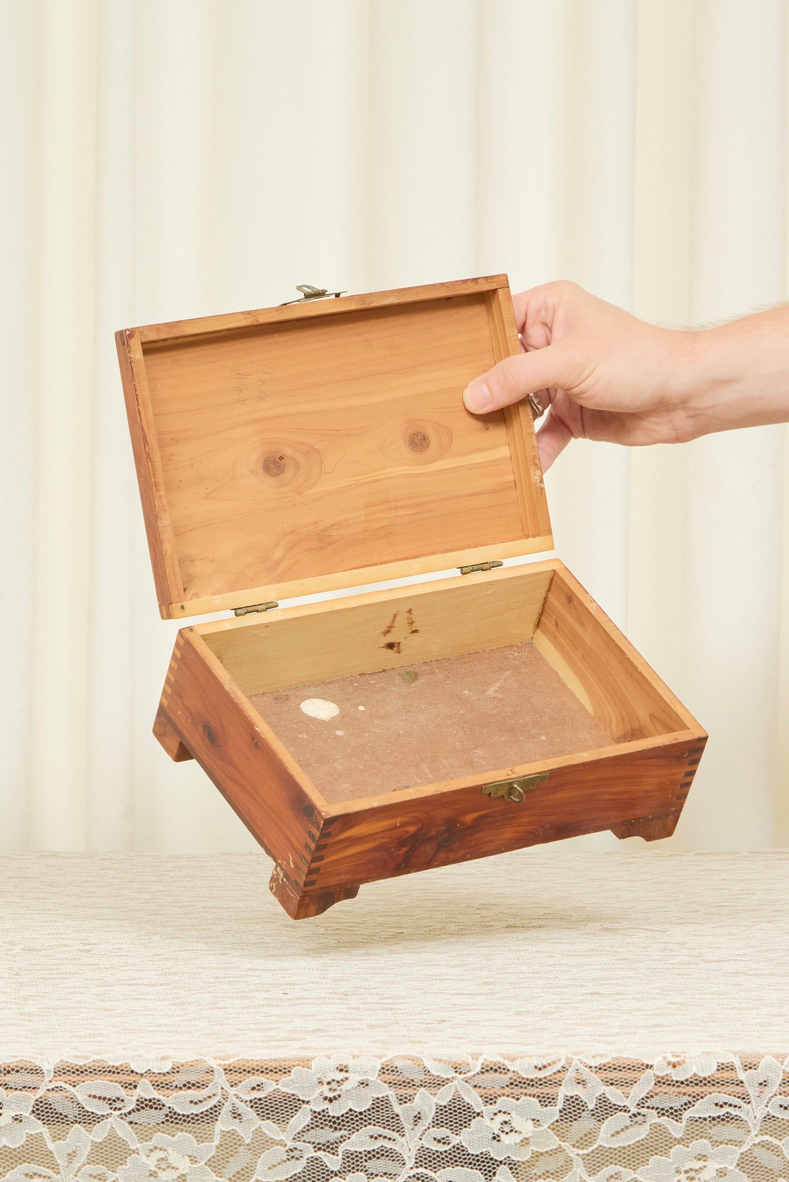 Vintage Hunting Scene Box