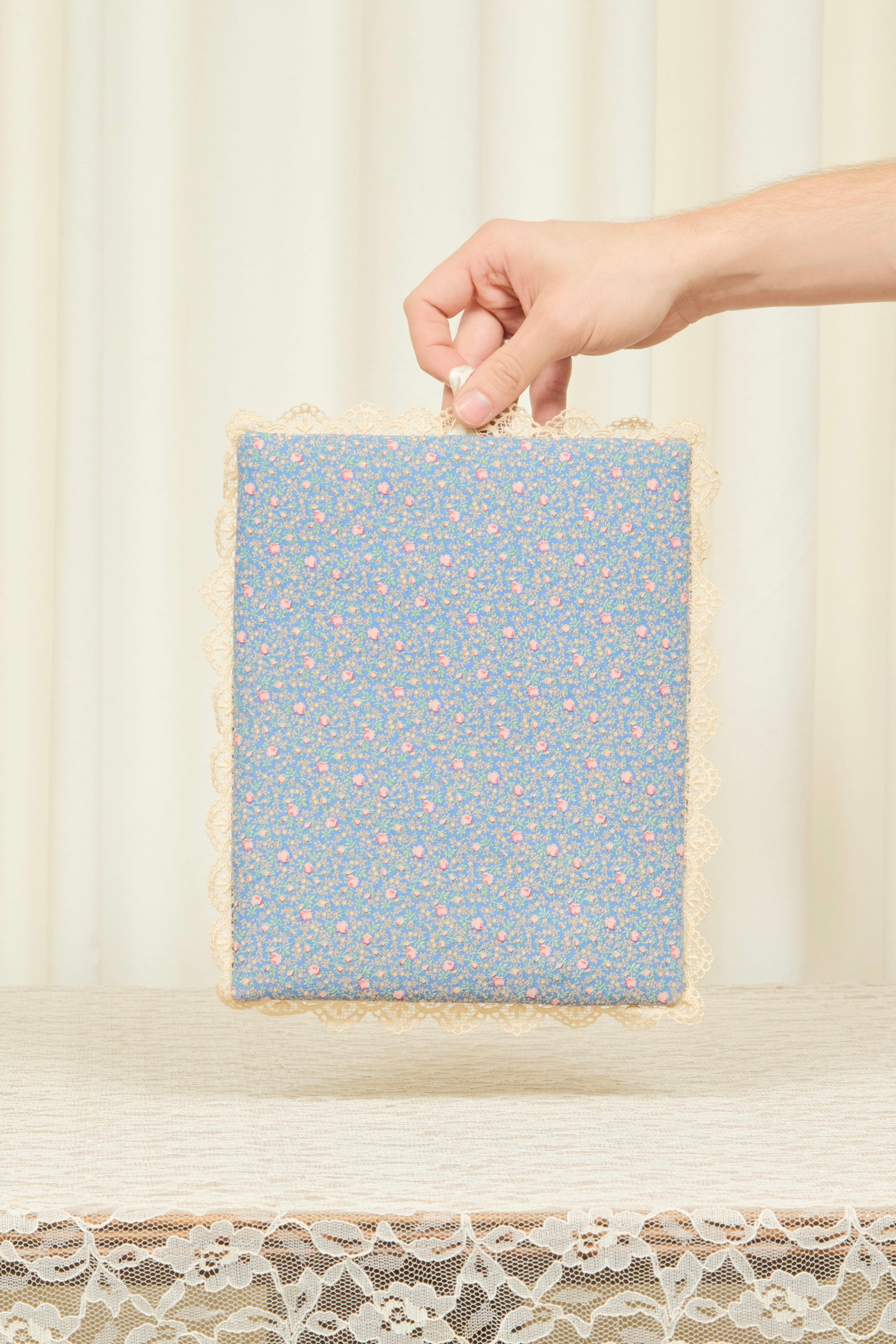 Vintage Floral & Lace Picture Frame