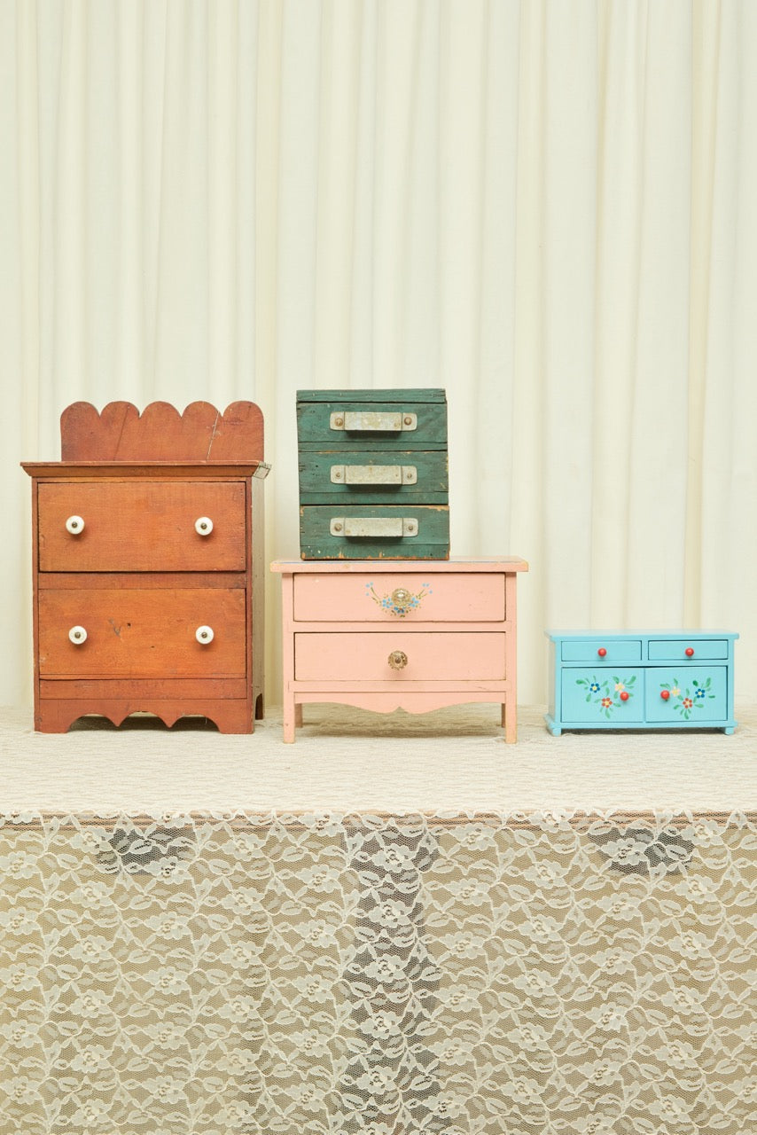 Antique Scalloped Mini Dresser/Jewelry Box
