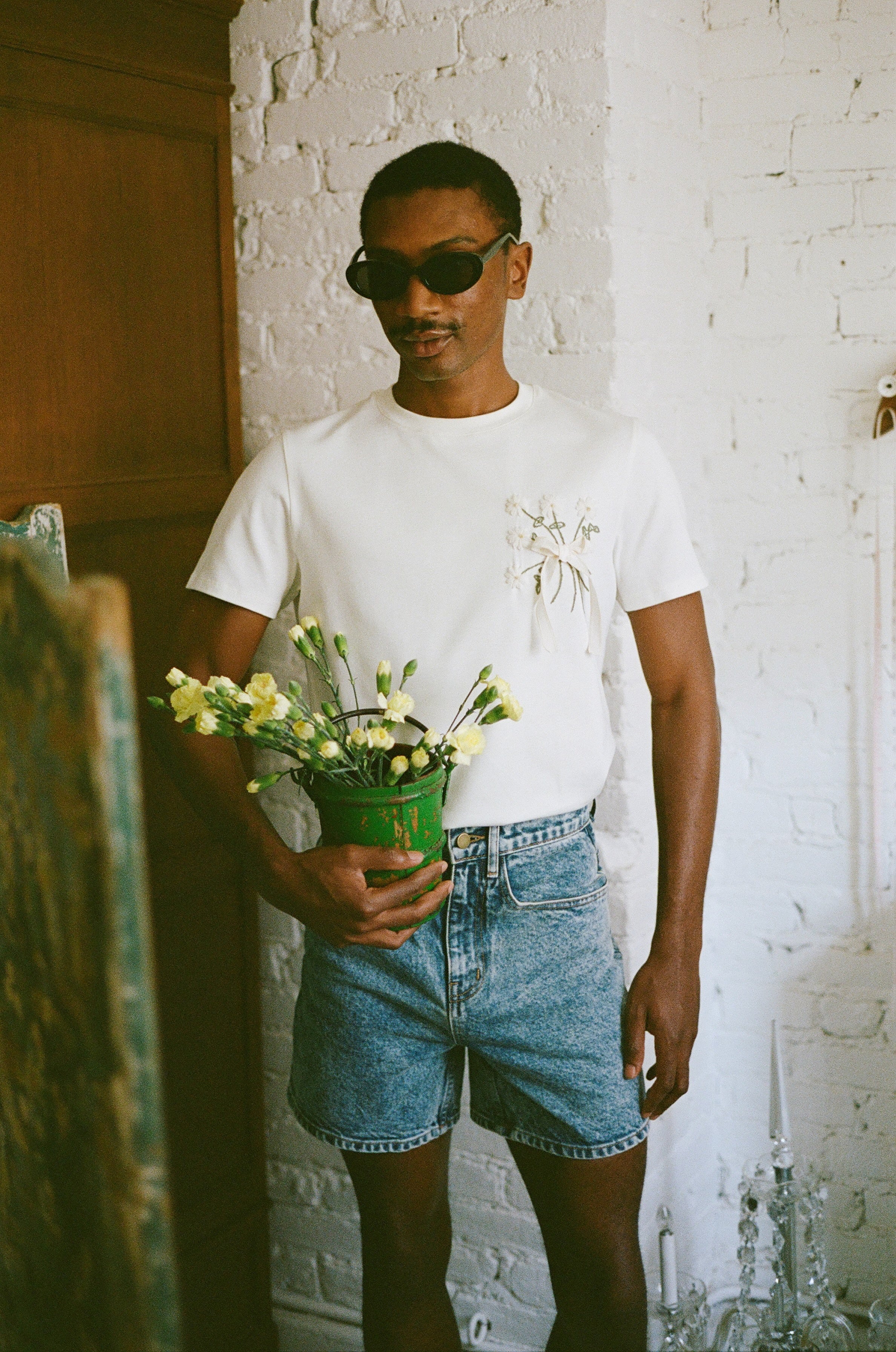 Arnold Daisy Bouquet Tee