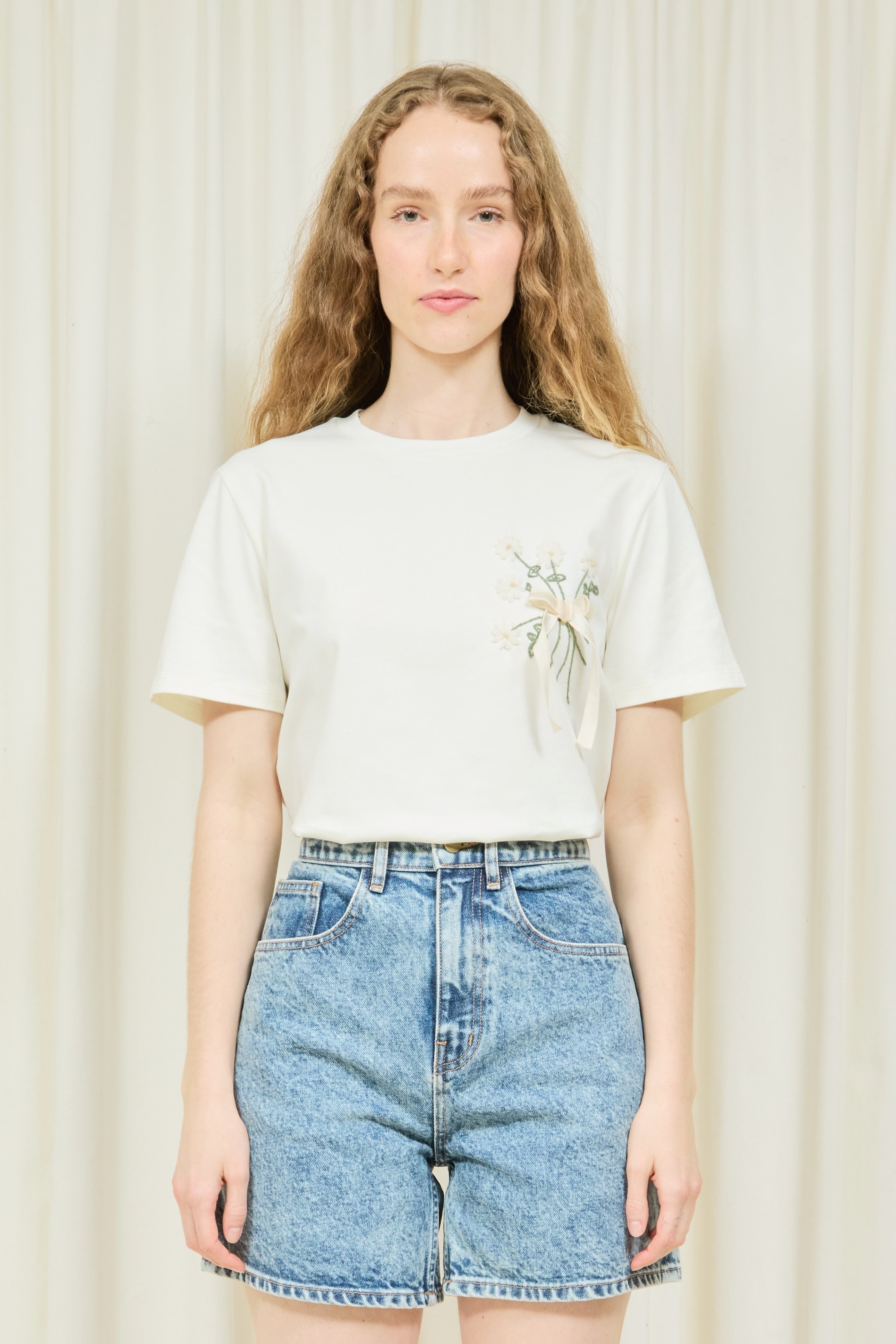 Arnold Daisy Bouquet Tee