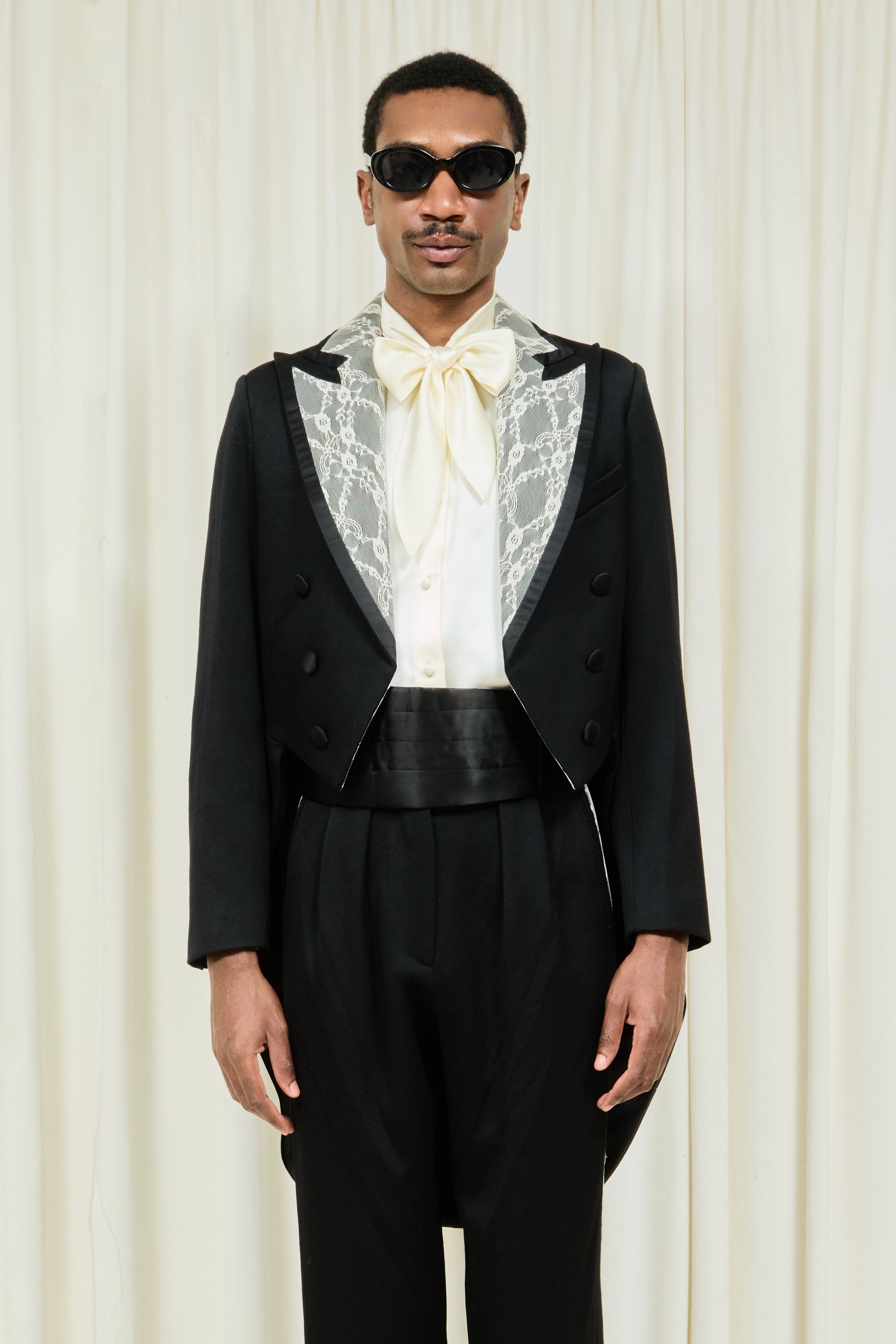 Theodore Lace Lapel Tailcoat