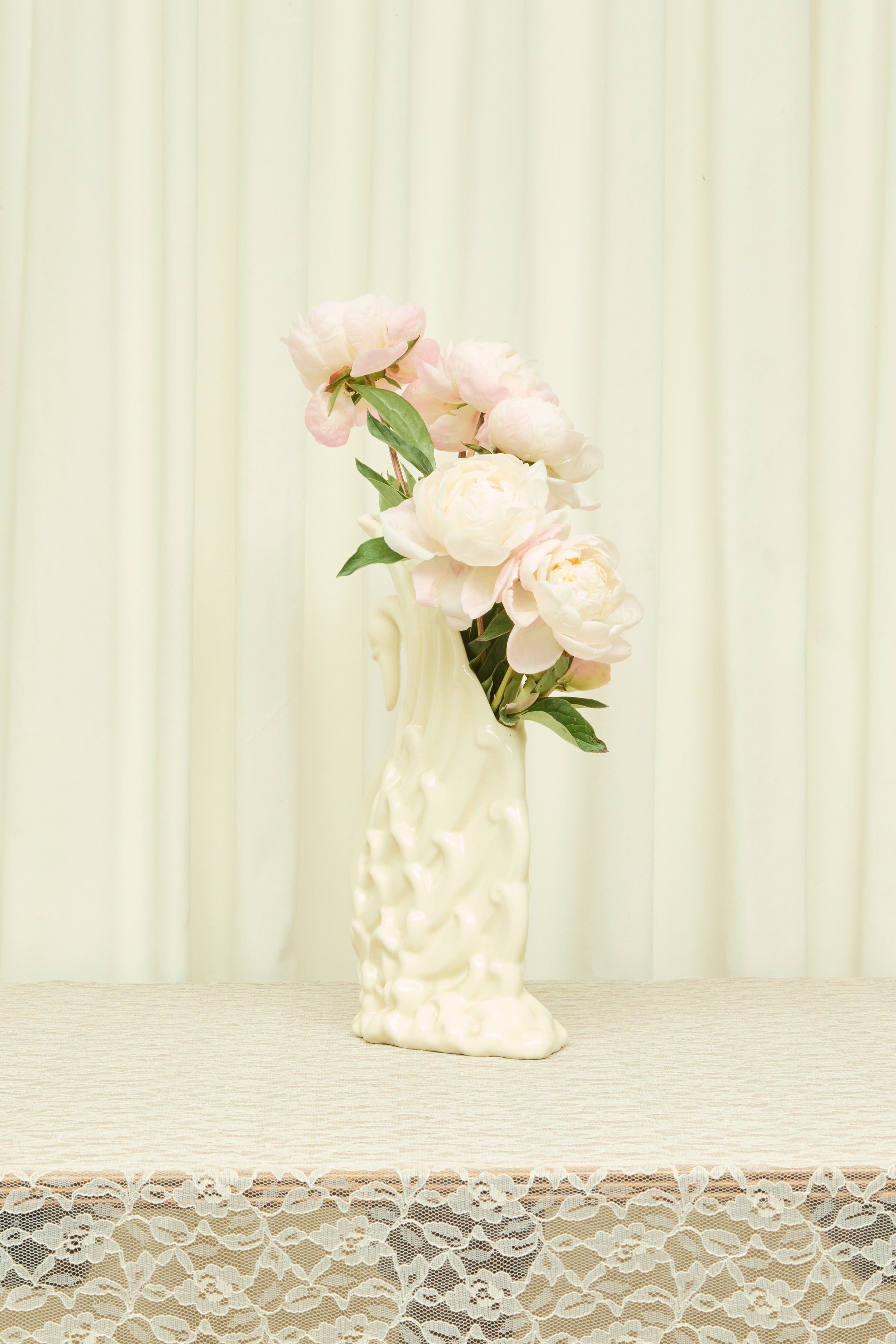 Vintage Dramatic Swan Vase