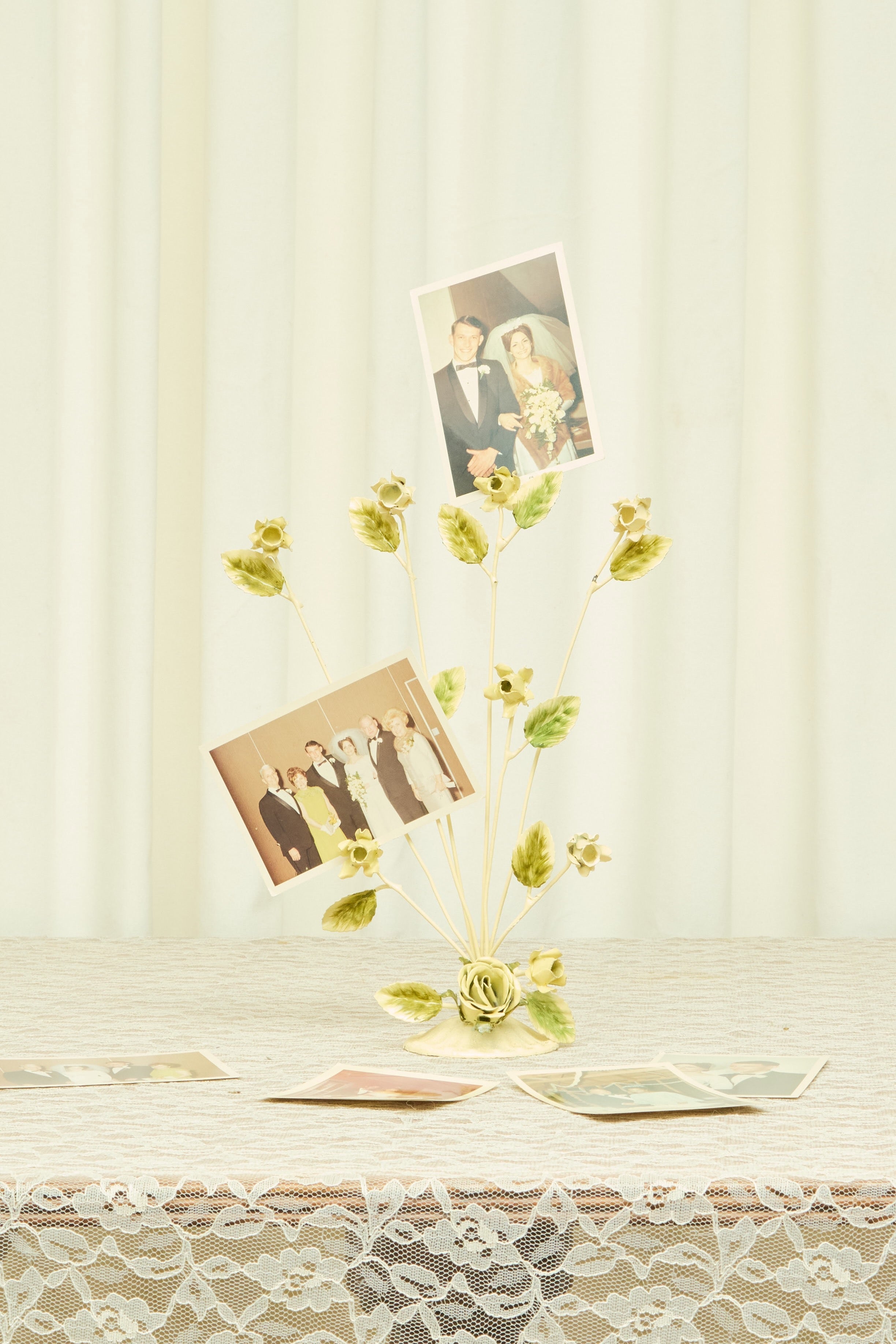 Vintage Metal Floral Card/Photo Holder