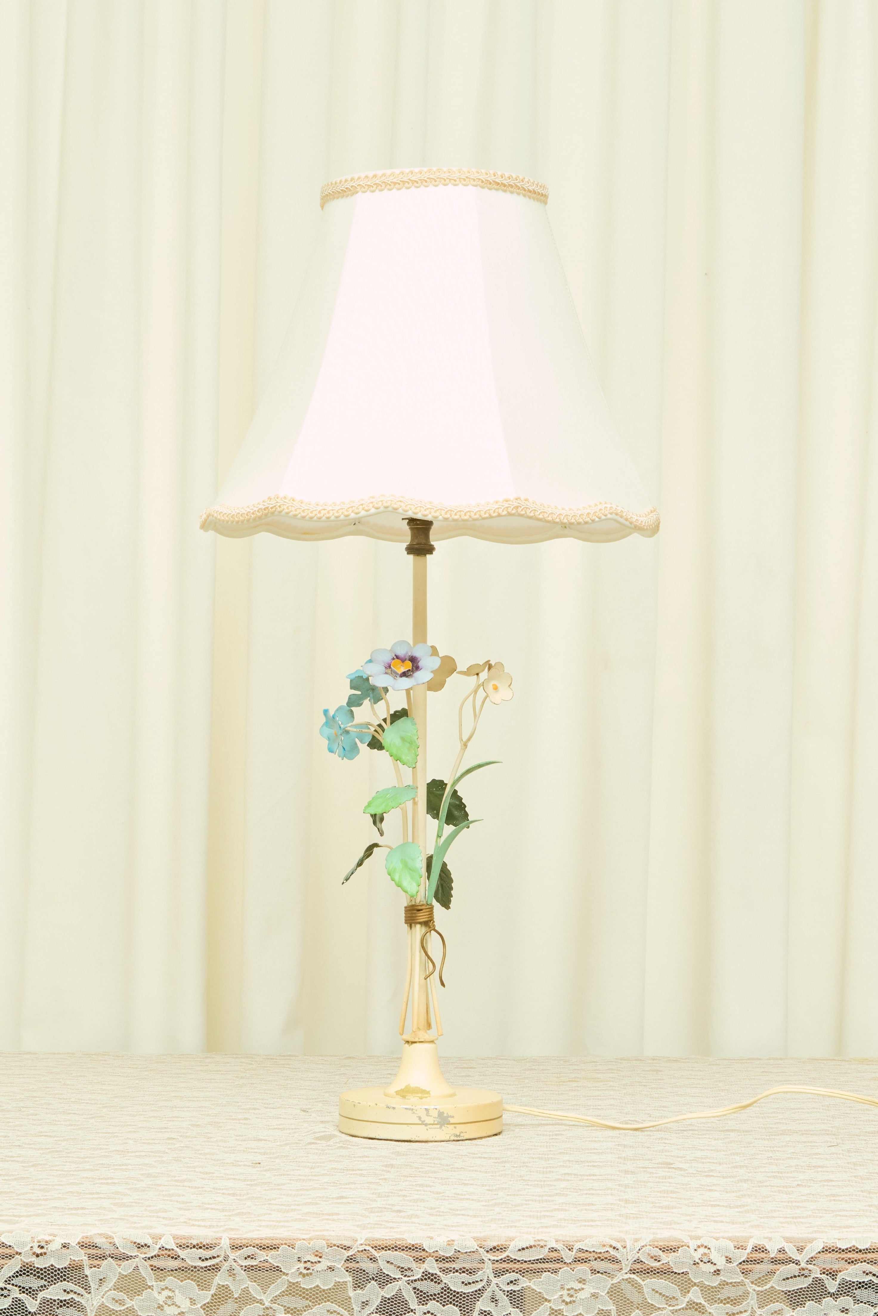 Vintage Metal Floral Lamp w/ Shade