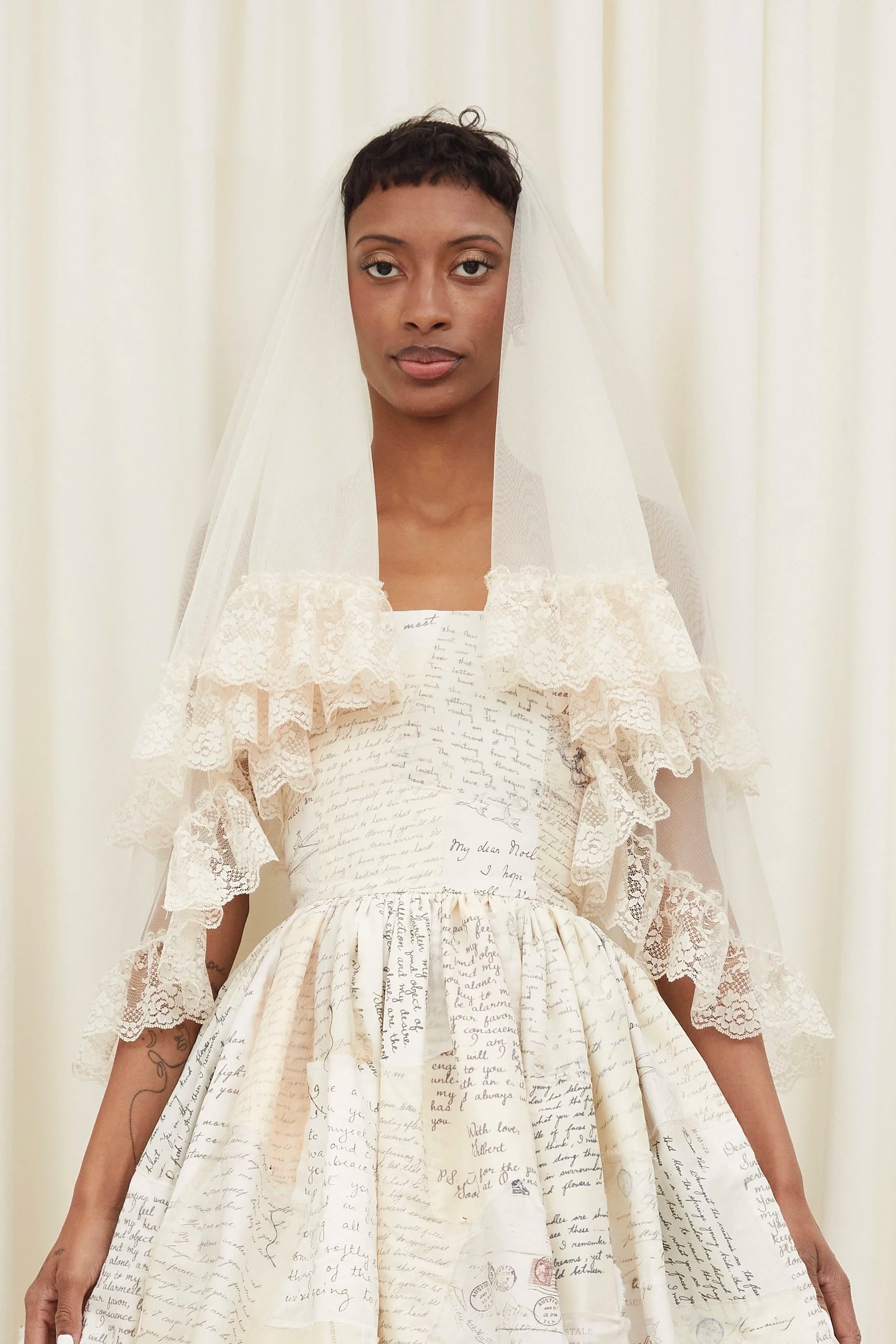 Gwendolyn Lace Tiered Veil