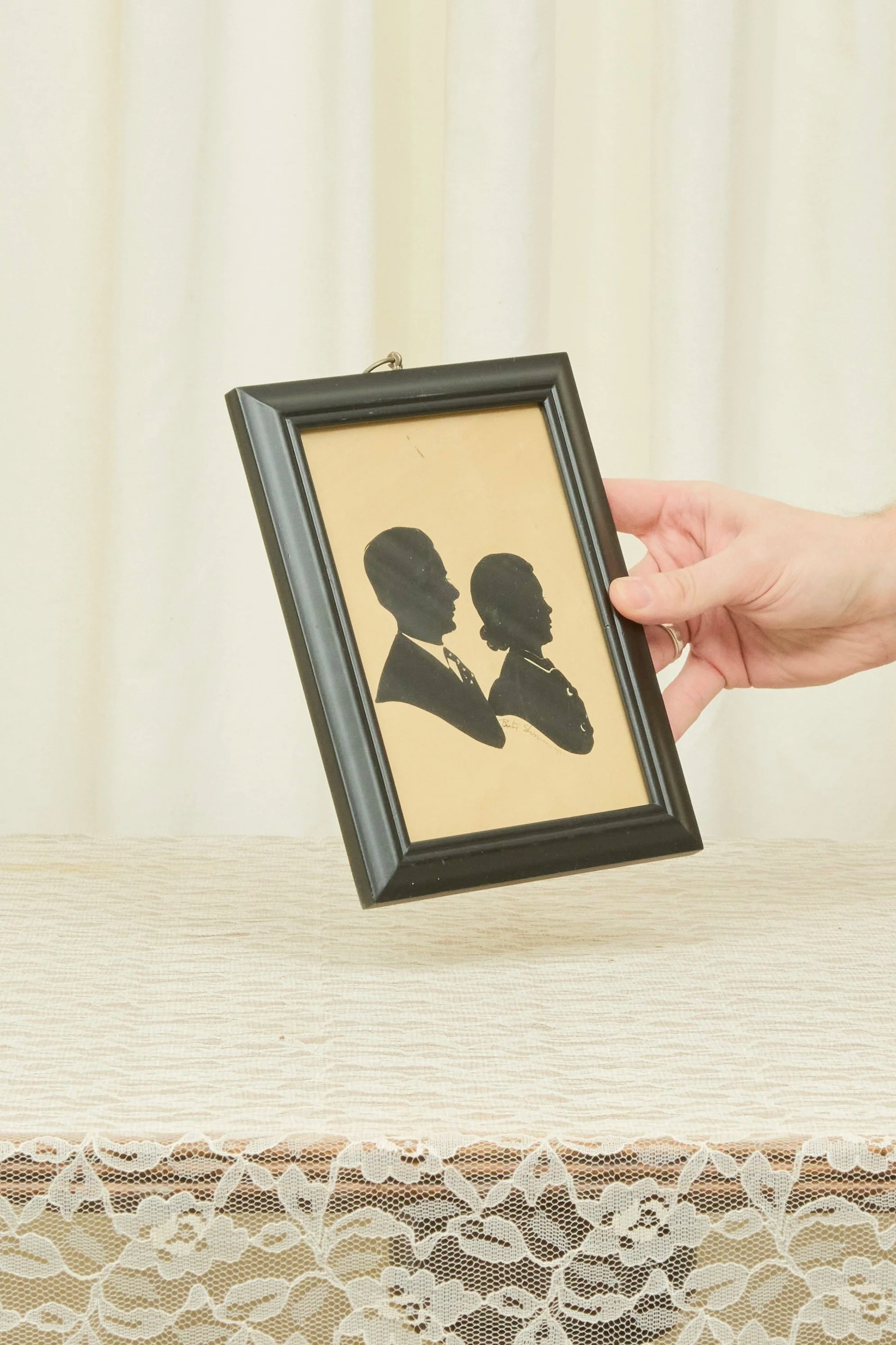 Vintage Couple Silhouette (1939)