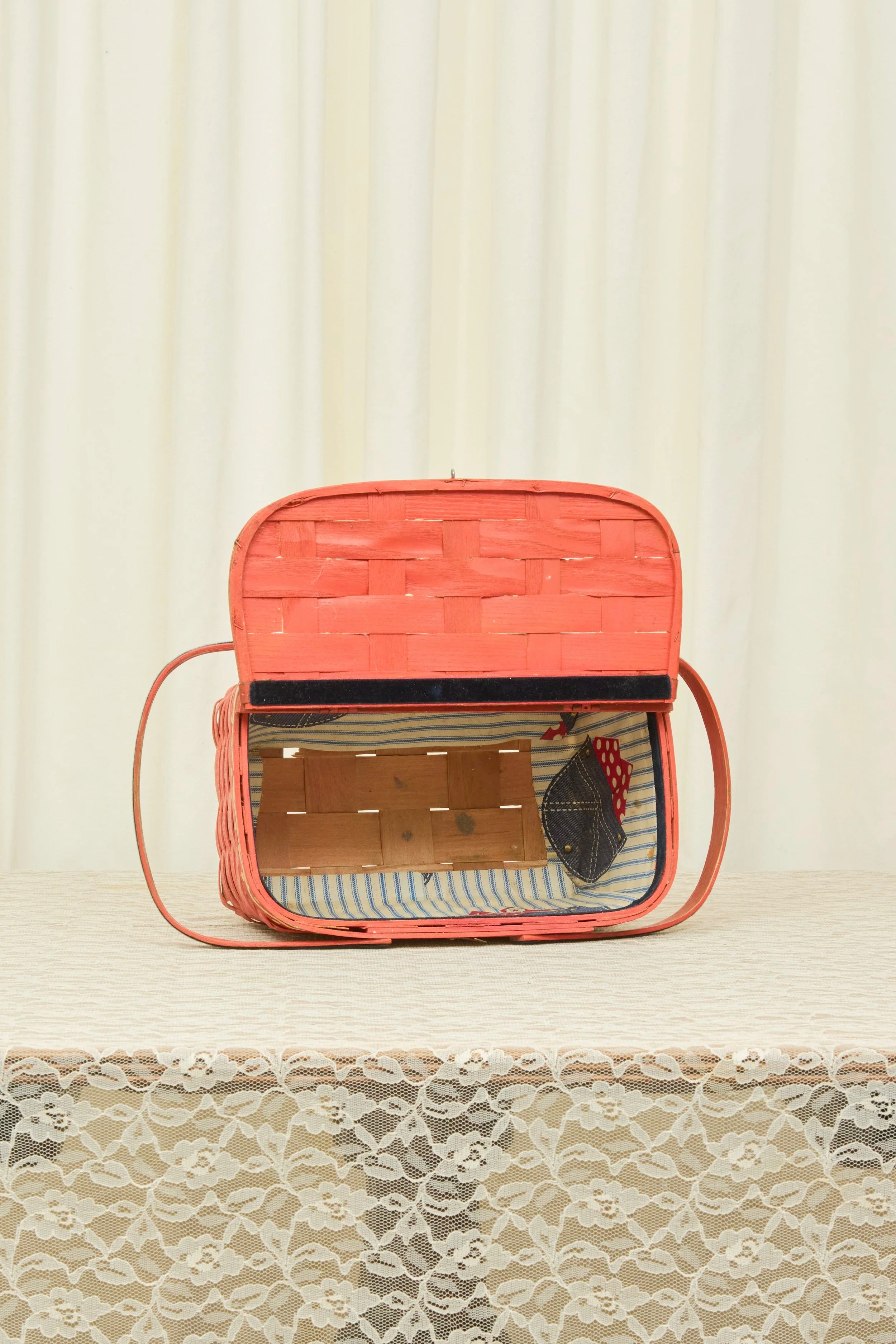 Vintage "All your Eggs in One Basket" Picnic Basket