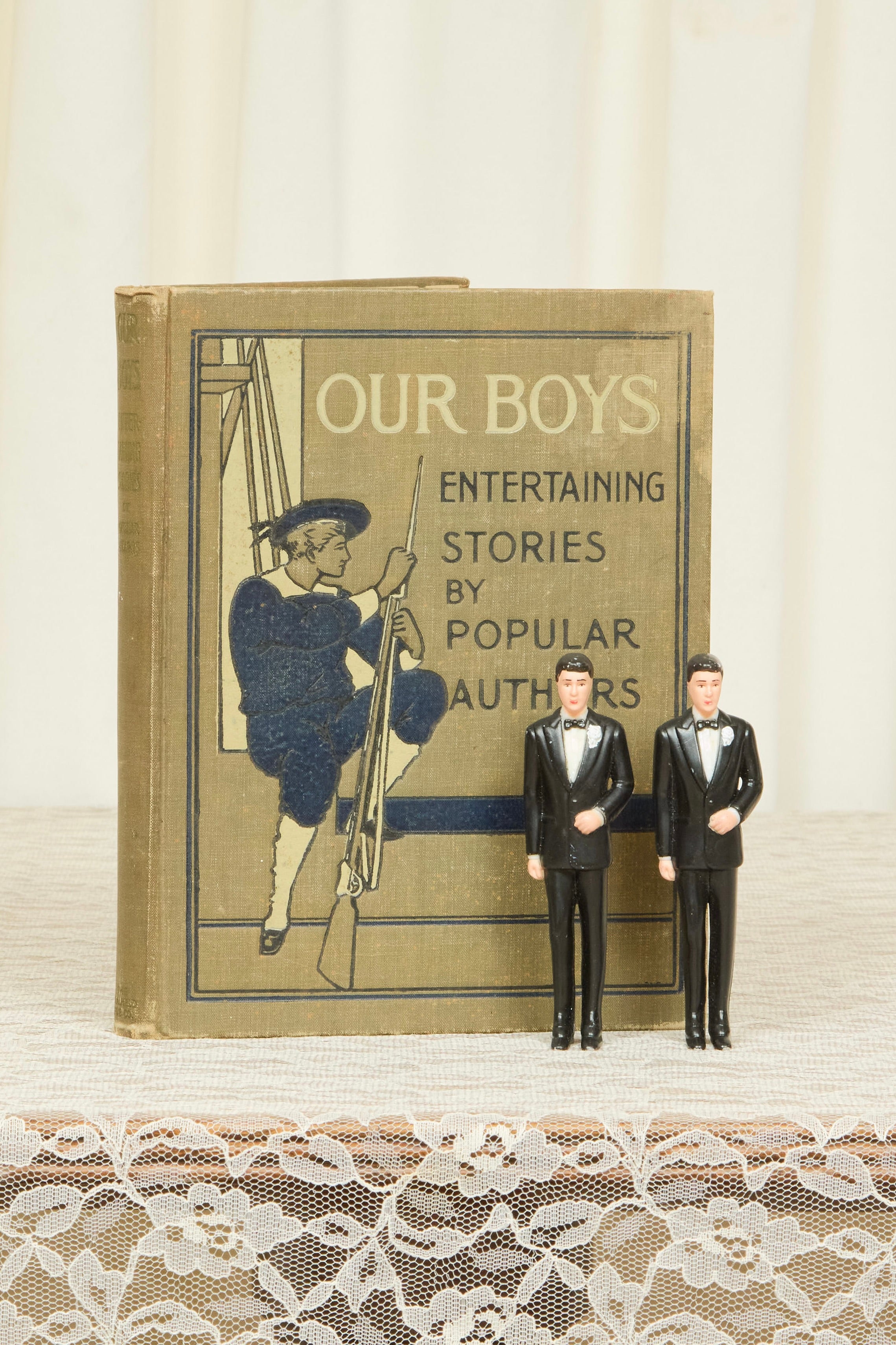 Vintage Gay Couple Cake Toppers Set/2