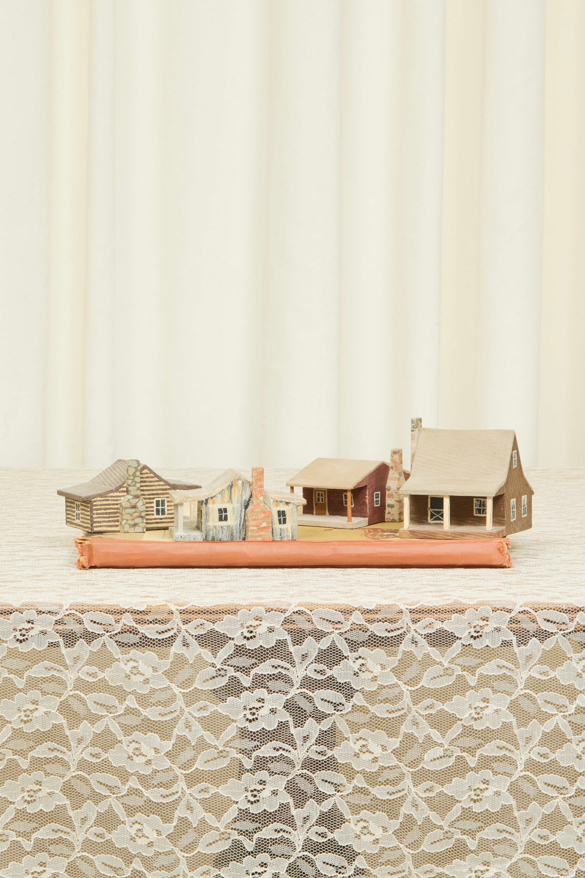Vintage Wood Cabin Village Set/4