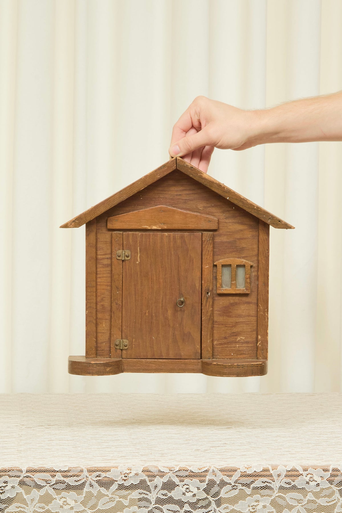Vintage House Note Holder