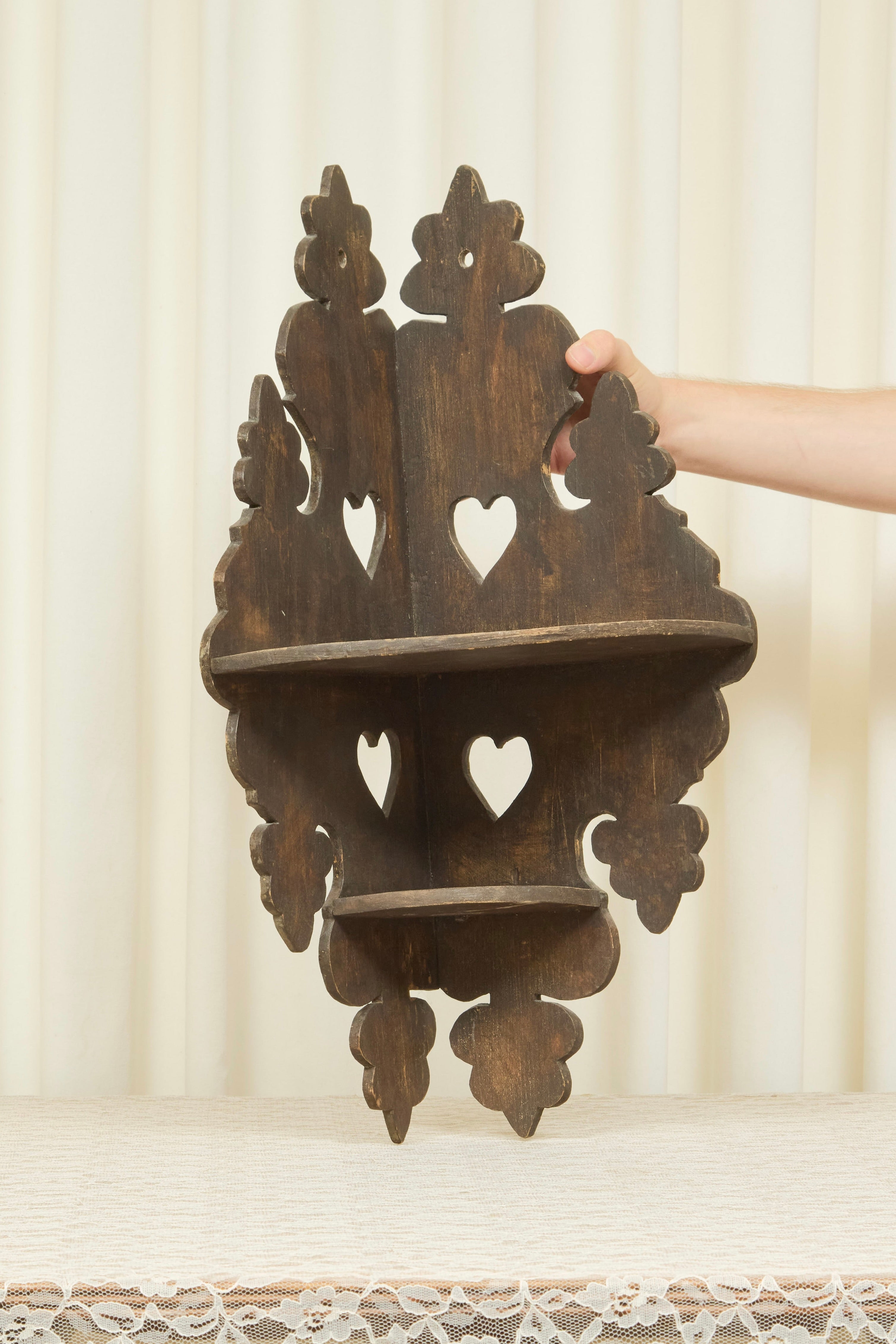 Vintage Heart Corner Shelf