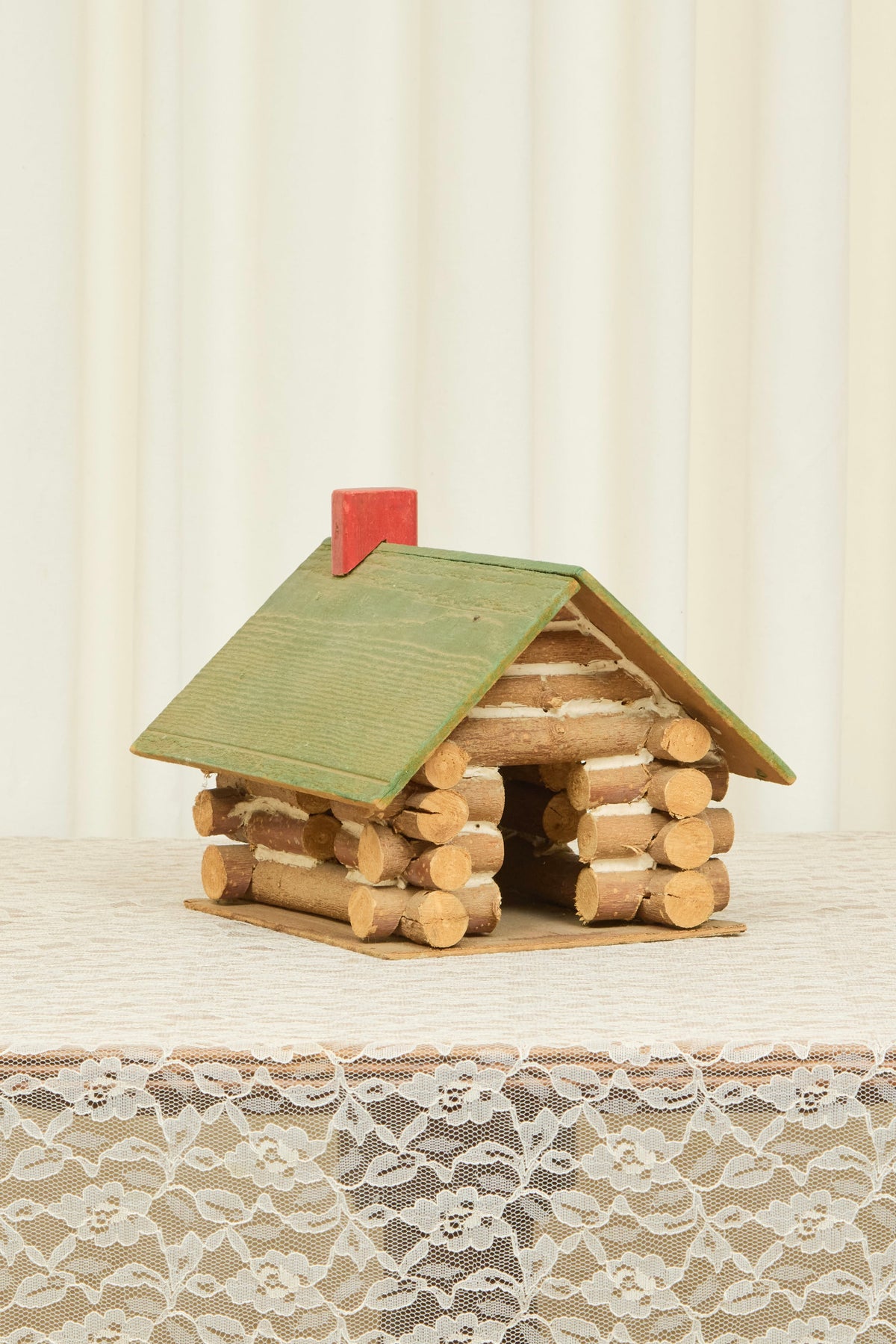 Vintage Log House Cabin Model