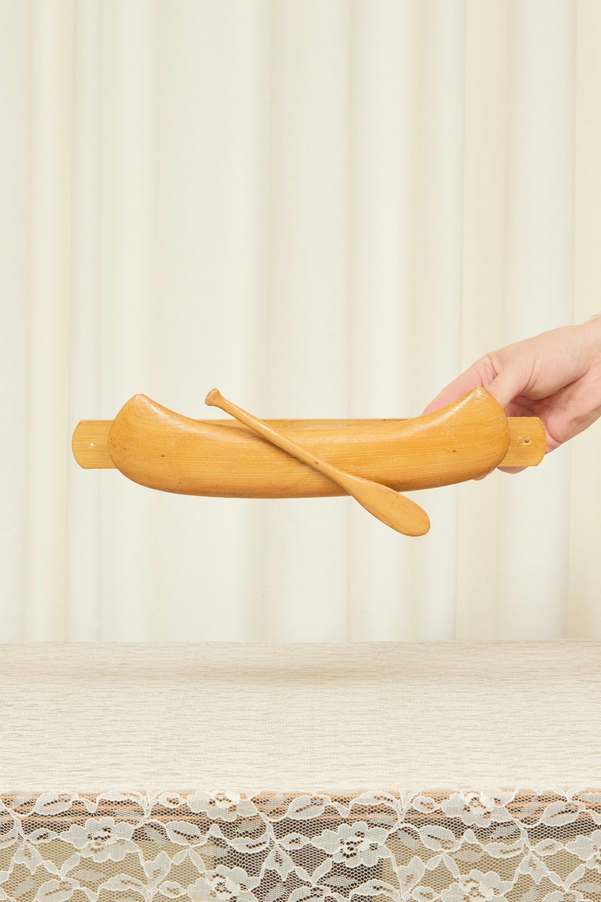 Vintage Canoe Towerholder (1947)