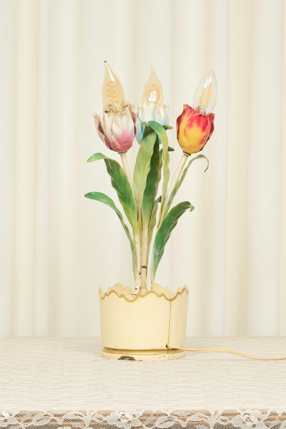 Vintage Metal Tulip Lamp