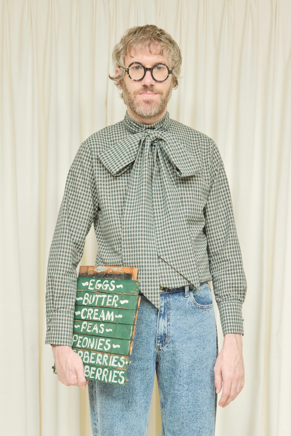 Laurence Plaid Pussybow Shirt
