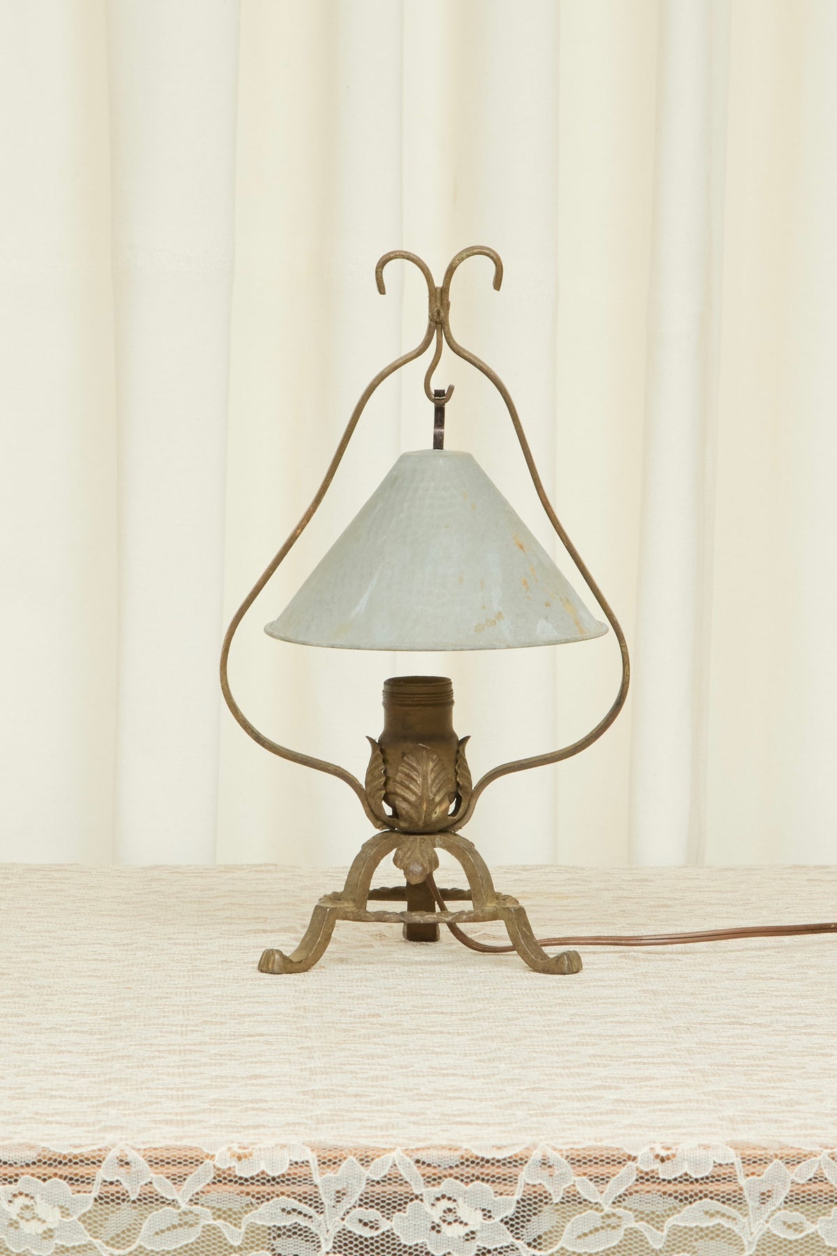 Vintage Arts & Crafts Lamp (1920s)