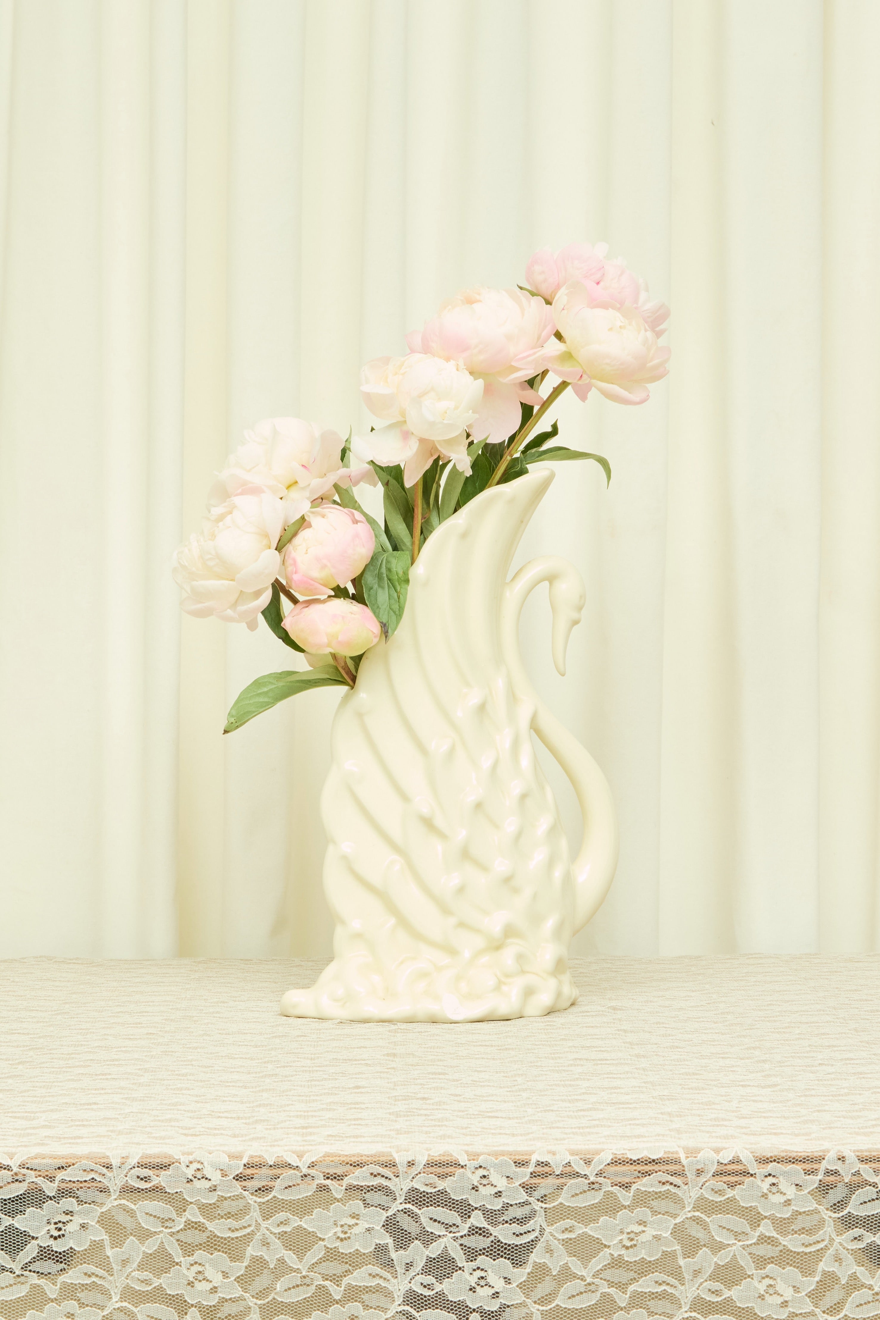 Vintage Dramatic Swan Vase