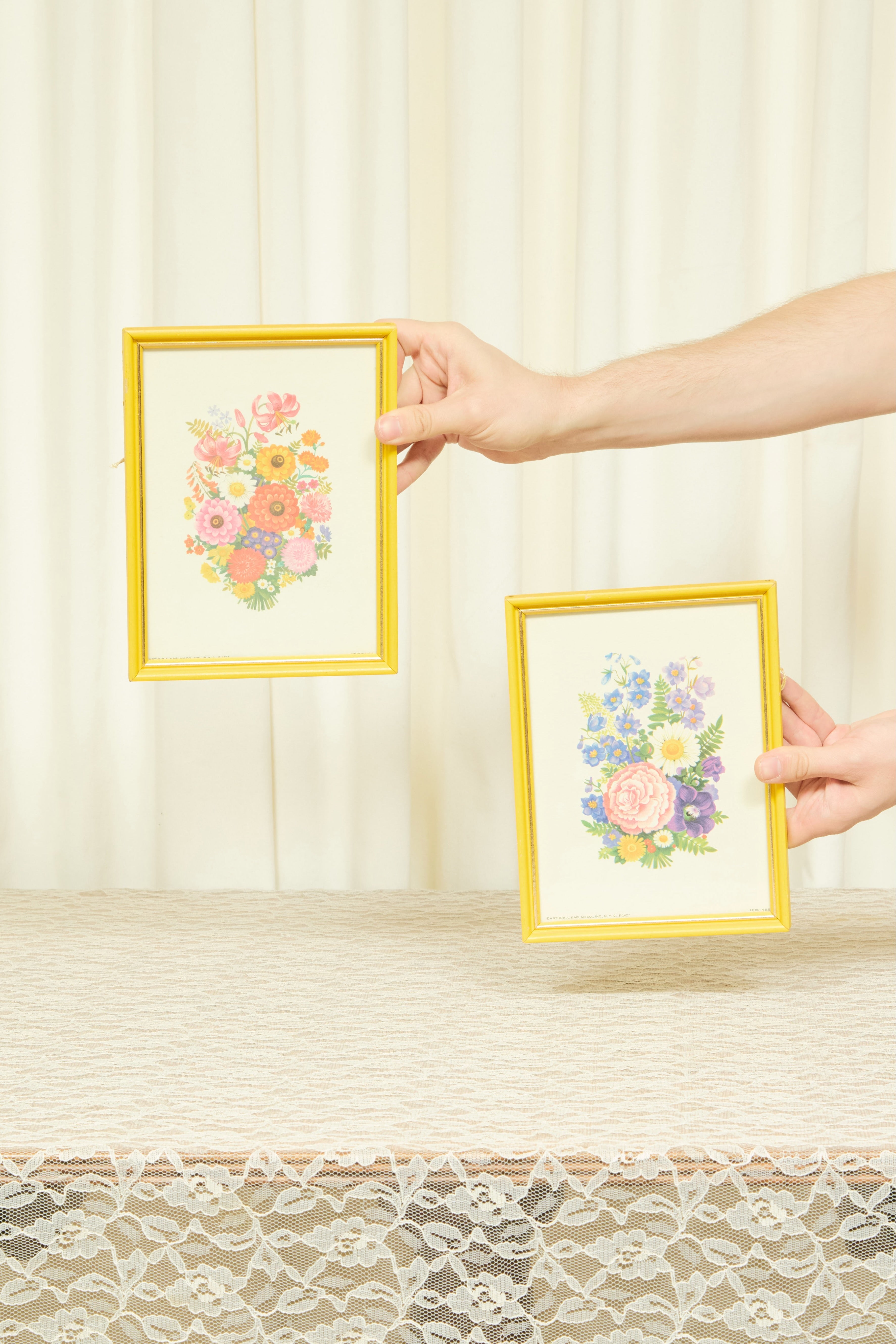 Vintage Framed Floral Prints Set/2