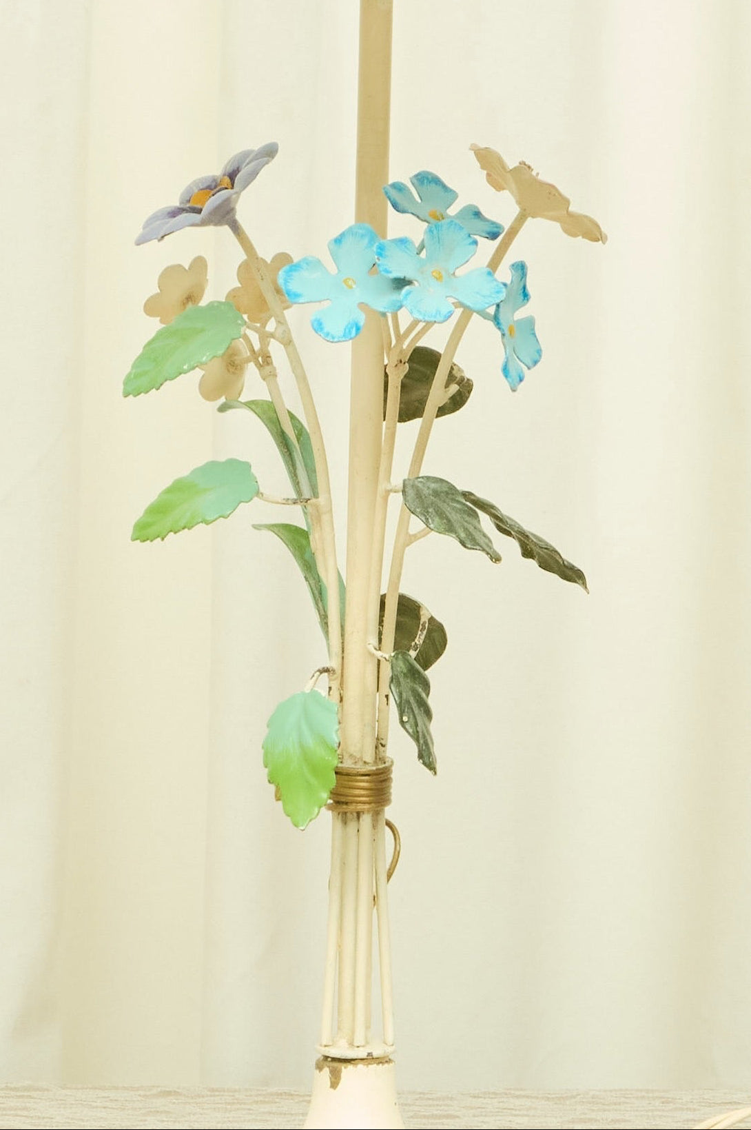 Vintage Metal Floral Lamp w/ Plaid Shade