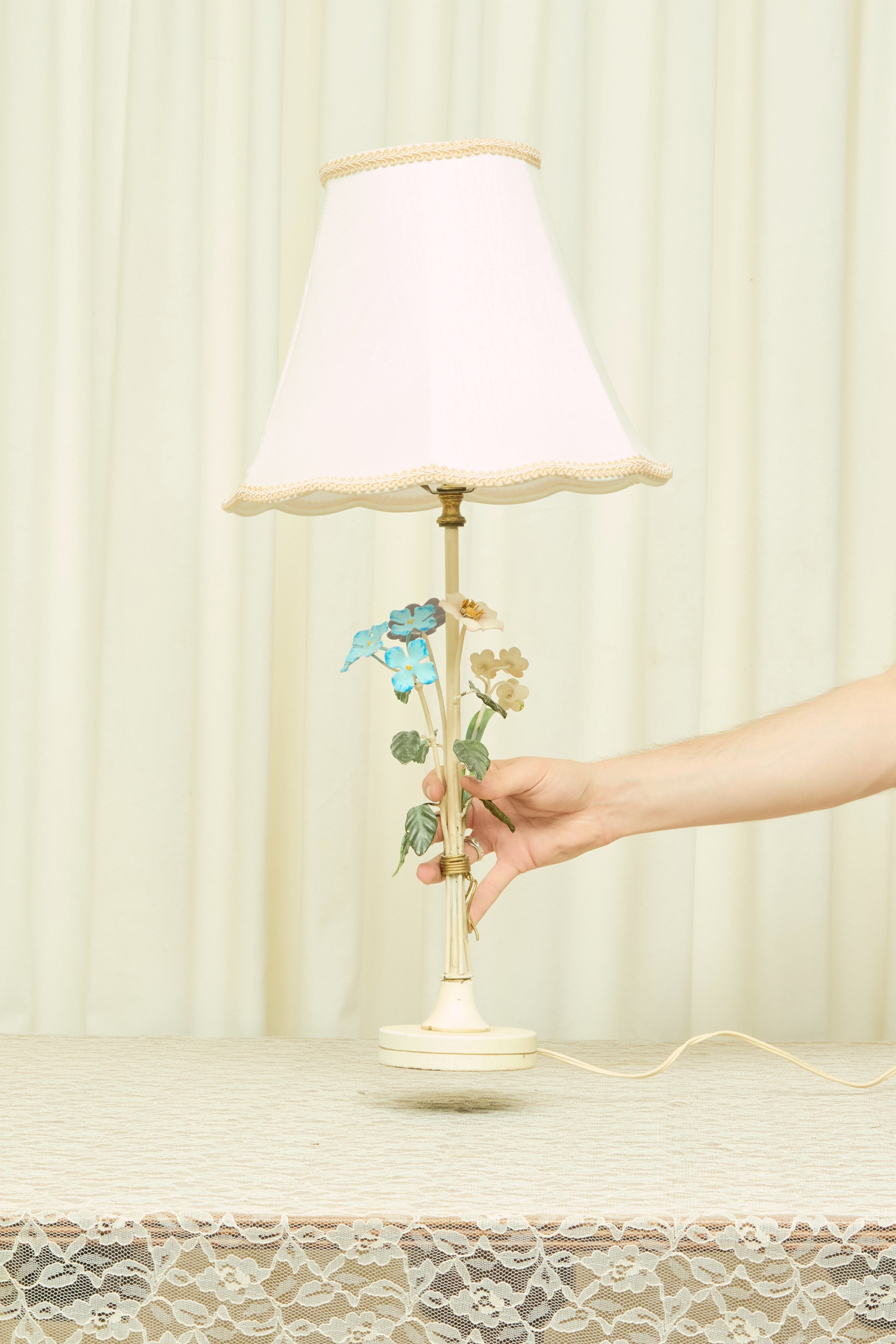 Vintage Metal Floral Lamp w/ Shade