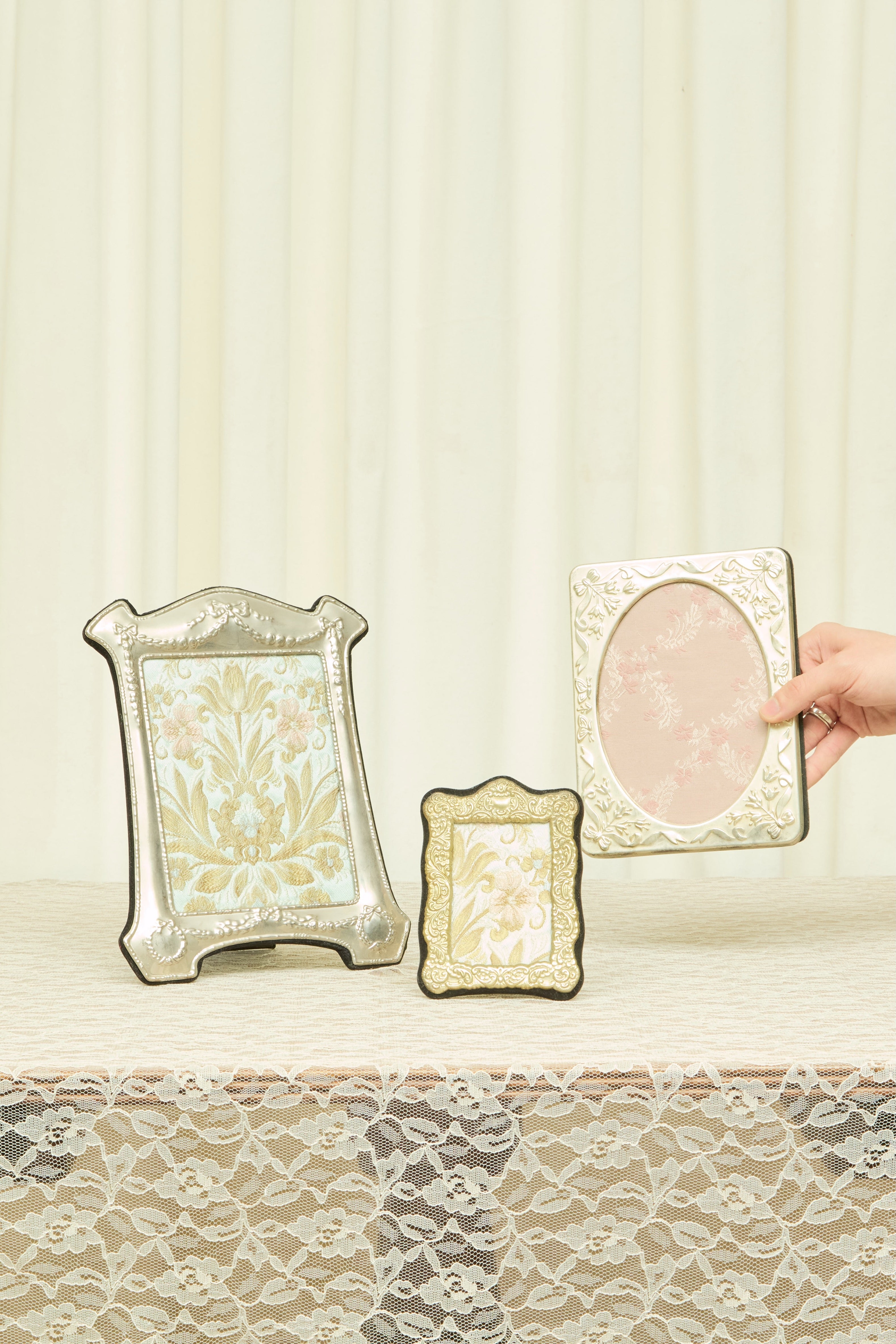 Vintage Silver Bow Picture Frame Set/3