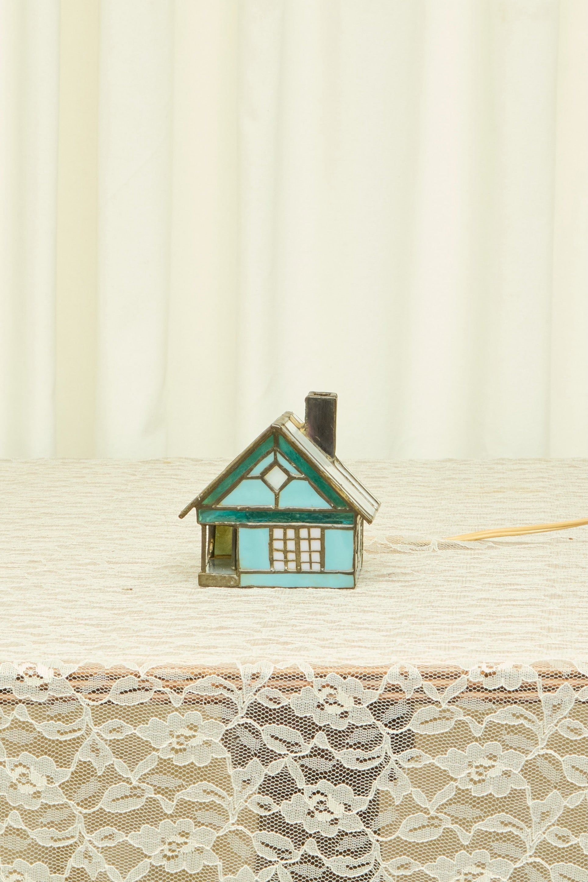Vintage Stained Glass Mini House Lamp